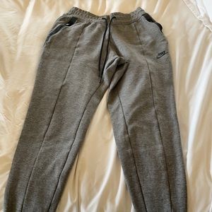 Women’s tech fleece pants
